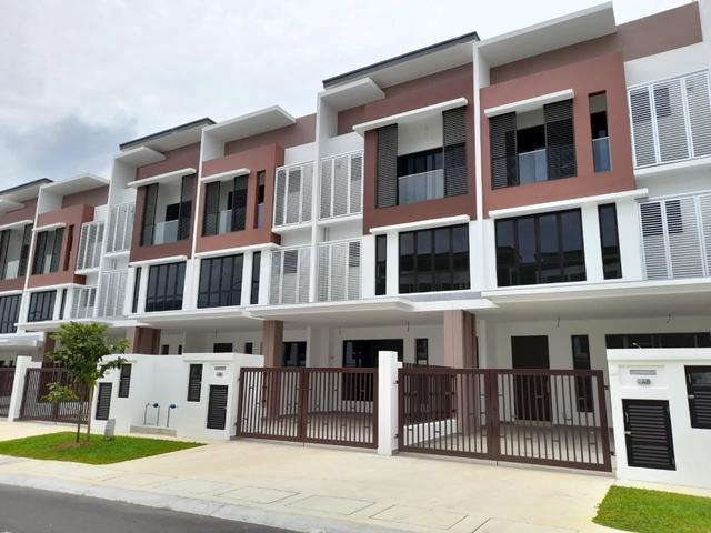 3Storey Terrace House Setia Utama 2 Setia Alam For Sale