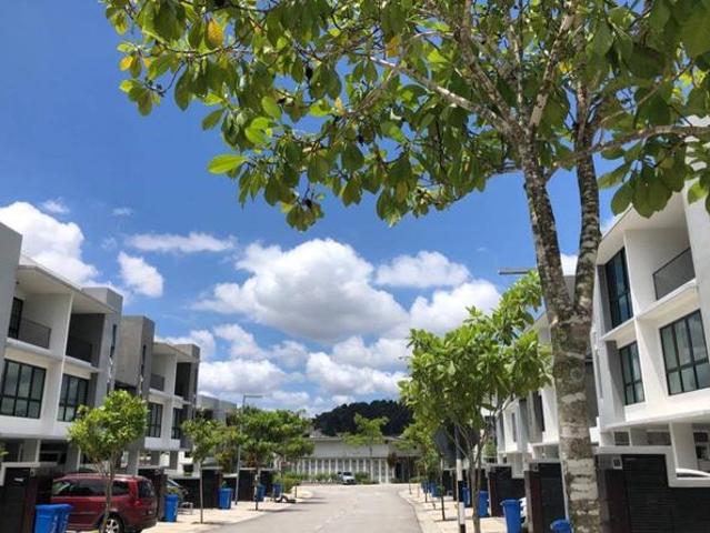 3Storey Town Villa Cahaya SPK Townvilla Setia Alam Below Market Price