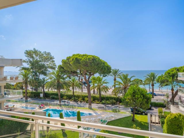 3p Apartment Face a la Mer