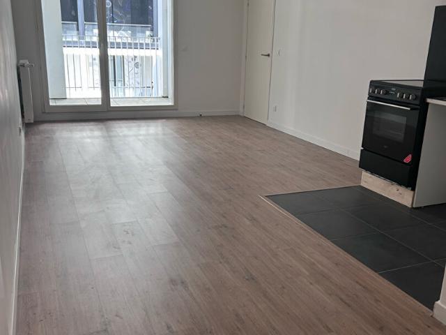 3p avec balcon eco quartier rer c