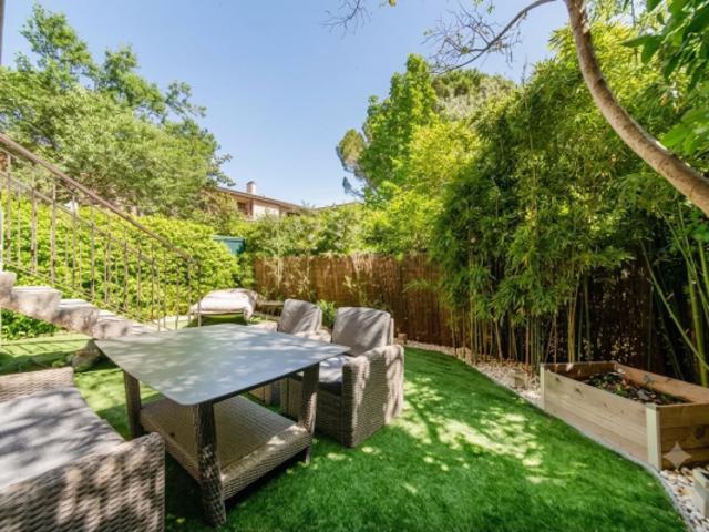 3P DE 70M² REFAIT A NEUF AVEC JARDIN ET PARKING QUARTIER SAINT JEROME