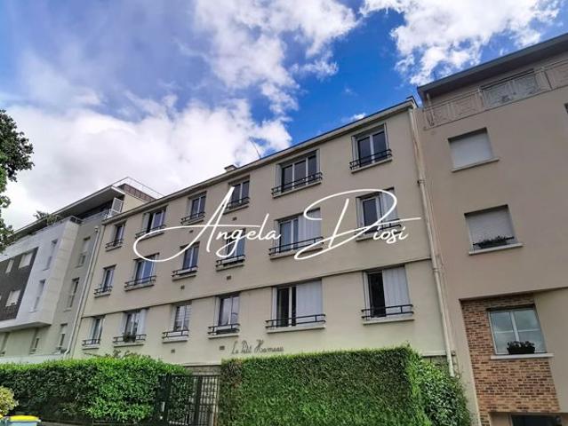 3p meublé, deux belles chambres, proche RER et commerces, colocation possible