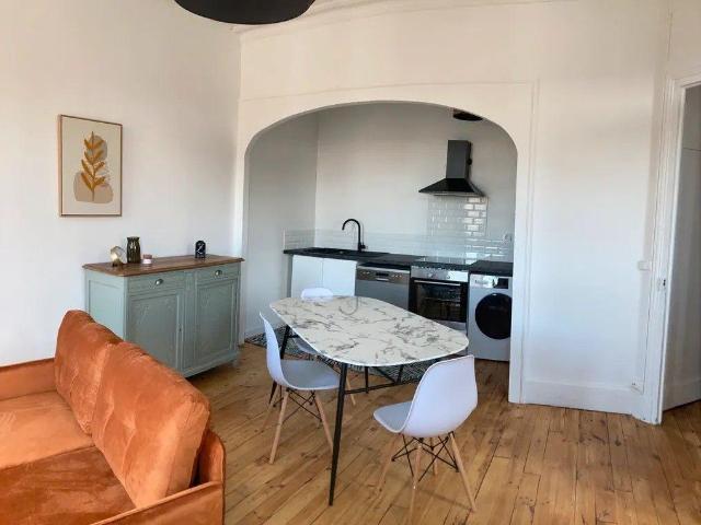 3P meublé et rénové 71m² centre ville charme