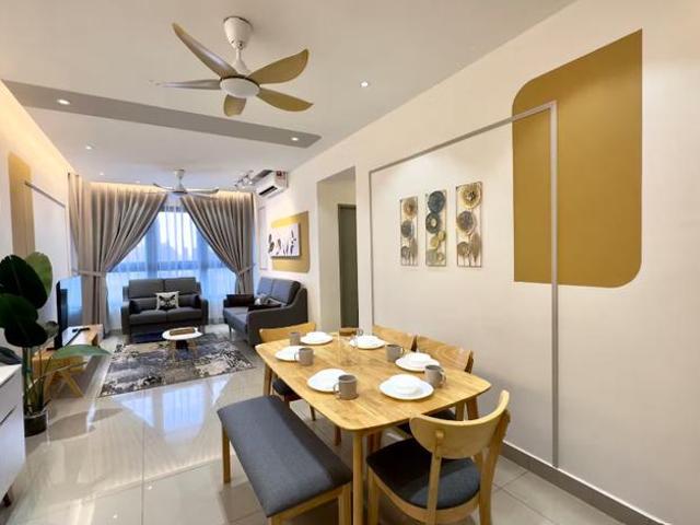 3R2B Condo Fully FurnishTepi IOI City Mall 200 KedaiBelow Market