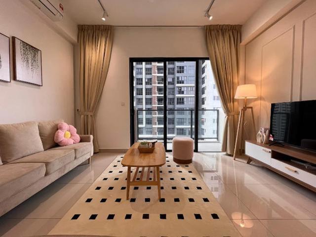3R2B Dualkey Link KL Sentral Balcony Yard Near MRT BilaBila