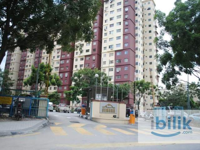 3R2B House for Rent | Near LRT + KTM | Strategic Location!