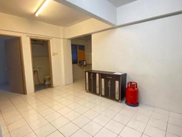 3r2b Vista Serdang Apartment for Sale Seri Kembangan Serdang
