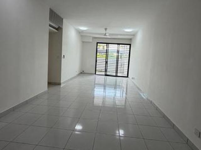 3room 2bath ground floor 2parking move in condition lake view
