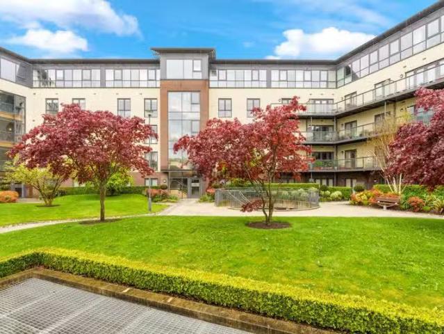 3rd Floor 2 Bed Apartment, Eustace Court, Cualanor, Dun Laogha.