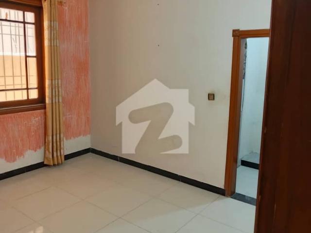 3rd floor Flat 2 Bedrooms Drawing Dining Lounge With Attached Bathrooms Vip Location West Open