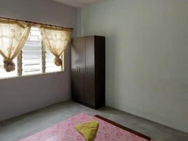3rd Floor Low Cost Apartment Bandar Parkland for Sale