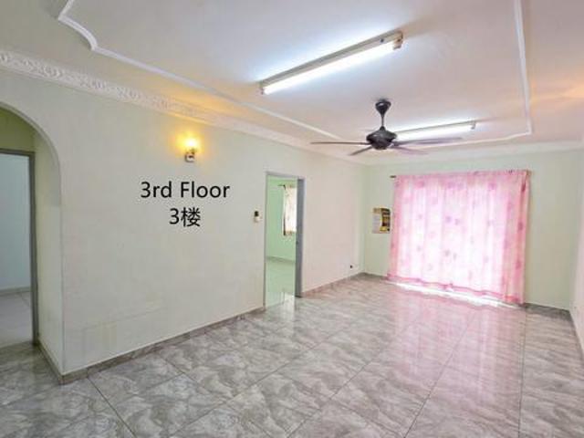 3rd Floor Walk Up Apartment Taman Jinjang Baru Kos Sederhana Selatan