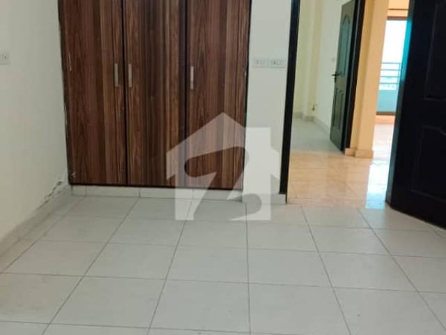 3xBed Army Apartments 2nd Floor In Sector B Are Available For Rent