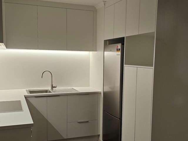 3z/1 Wadier Place, Henderson, Waitakere City