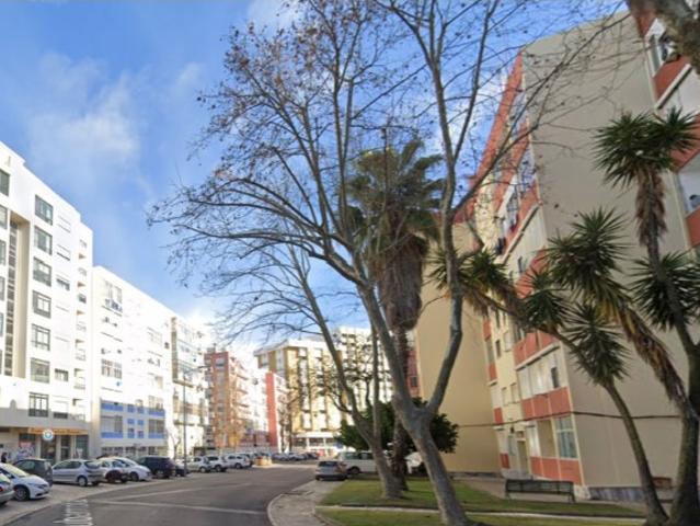 T3 4 Assoalhadas MONTE BELO junto ao MINIPREÇO Avenida Nuno Álvares