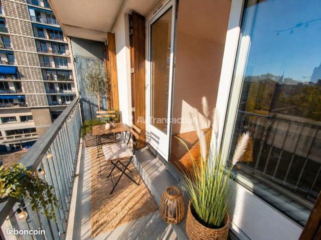 T3 54 m²–impasse chevreul–balcon –parking ascenseur