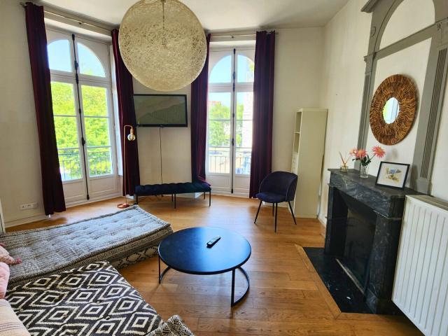 T3 68m² meublé Bouffay Location Appartement nantes: 0 m2 60827650