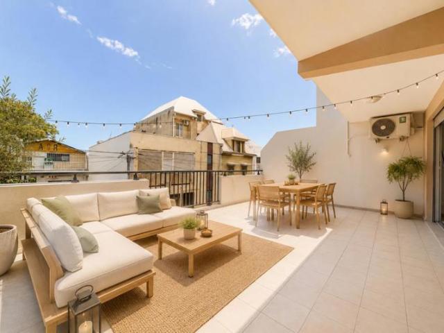 T3 70 M2 SAINT DENIS CENTRE VILLE GRANDE TERRASSE