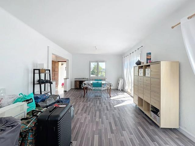T3 82m² / Terrasse / Parkings