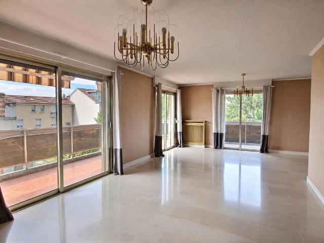 T3 105 m² au cœur de Montchat