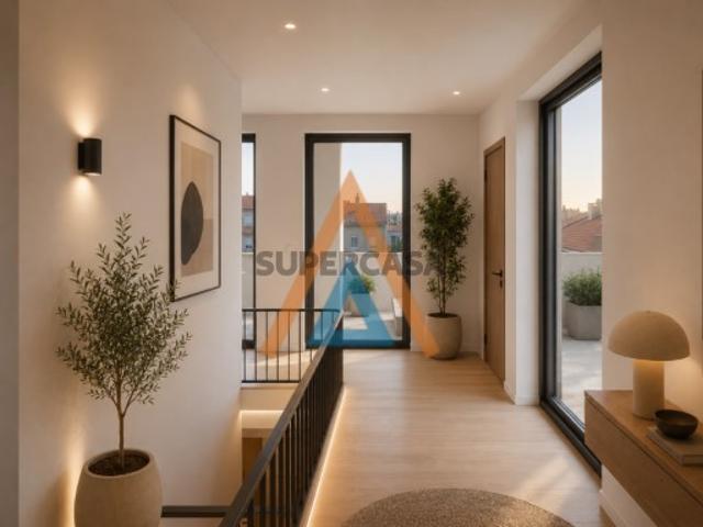 T3 + 1 DUPLEX EM CONSTRUÇÃO