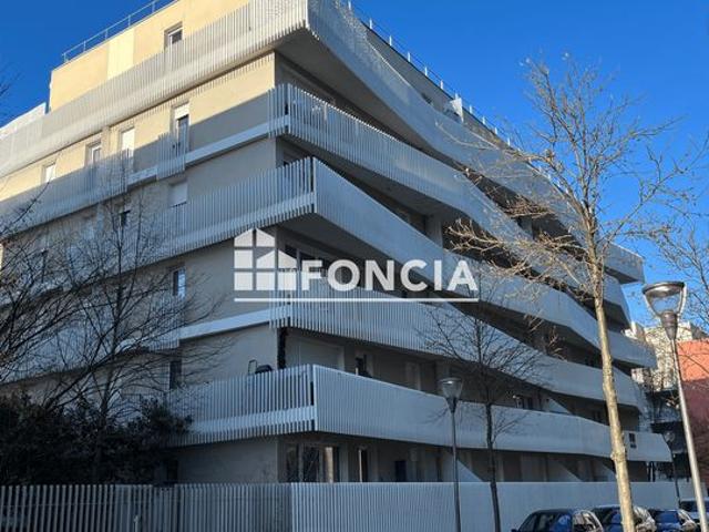 T3 2 chambres balcon