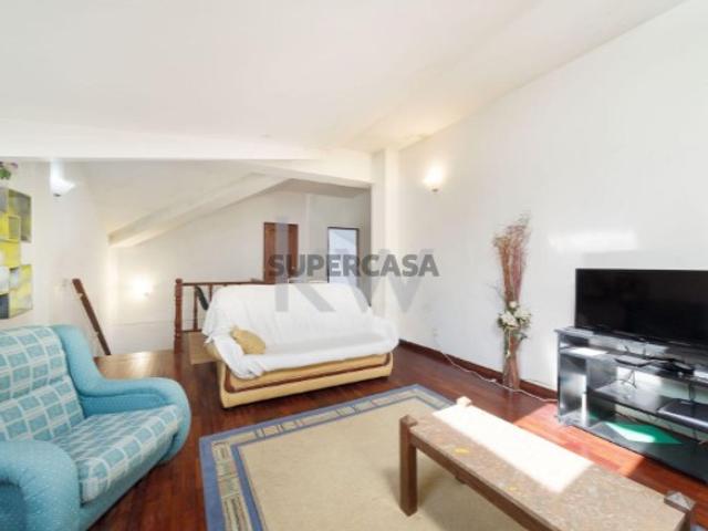 T3 +3 Duplex para investimento em S.Martinho