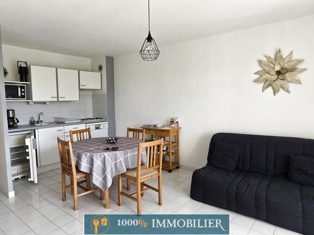 T3 + terrasse à 390m des plages