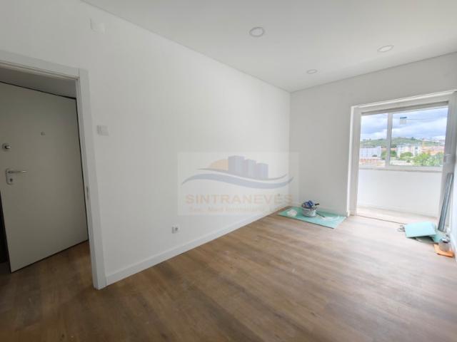 T3 Totalmente Remodelado com Garantia em Alverca do Ribatejo