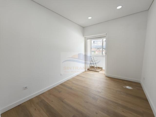 T3 Totalmente Remodelado com Garantia em Vila Franca de Xira
