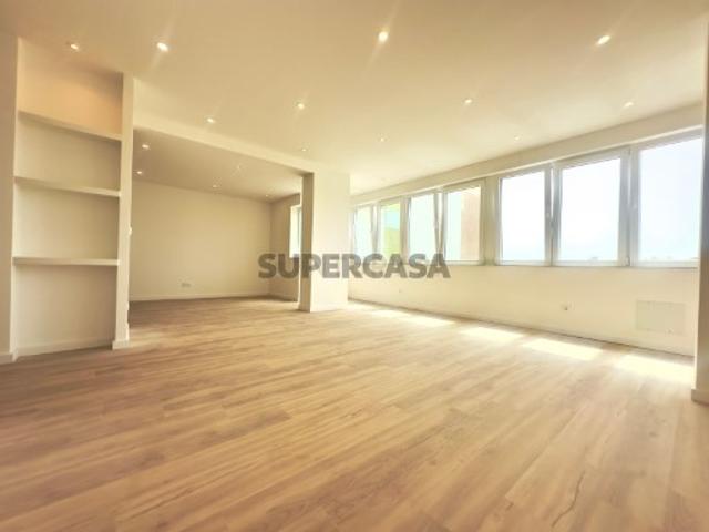 T3 Totalmente Remodelado | Avenida do Uruguai | Benfica