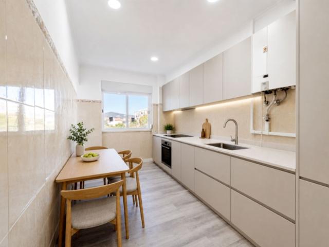 T3 totalmente renovado, São Sebastião, Setúbal