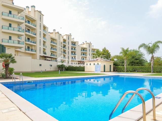 T3 Ultimo andar com garagem, piscina a 10 minutos de Vilam. 193m² Quarteira