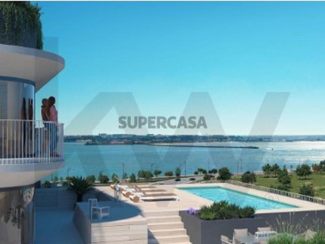 T3 Vista Frontal Tejo com varandas e Piscina