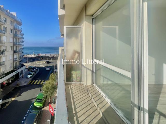 T3 vue mer avec balcon et cave