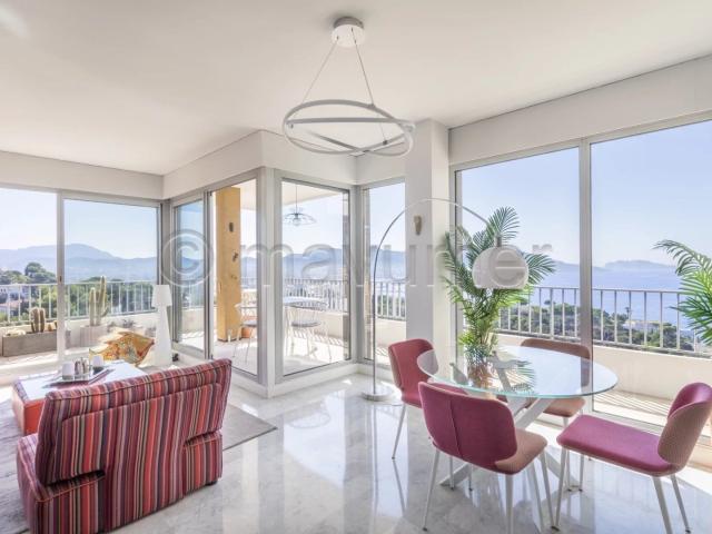 T3 vue mer + terrasse 26m² + garage Roucas Blanc Les Alpilles