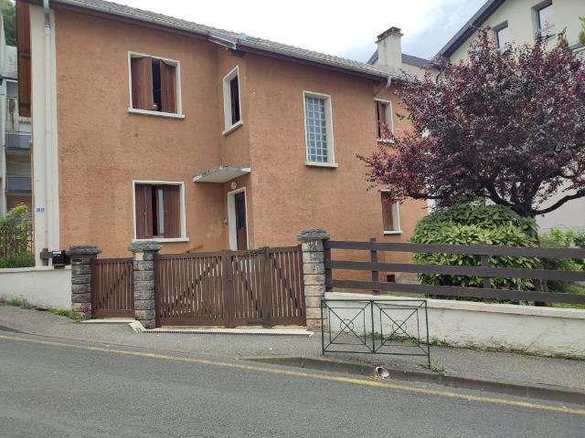T3 à Chambéry 73000, 3 pièces, de 80m² à 915 €