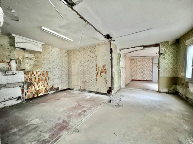 T3 à rénover Beau potentiel dans un immeuble en rénovation