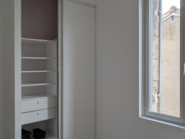 T3 Atypique MEUBLÉ 46m² BORDEAUX avec Clim