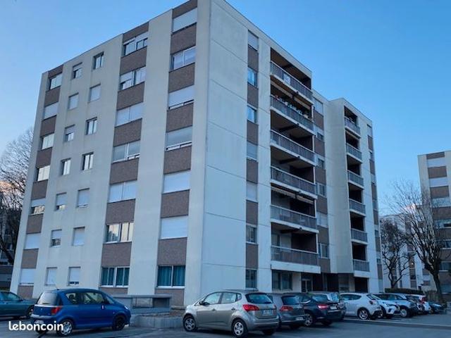 T3 avec balcon