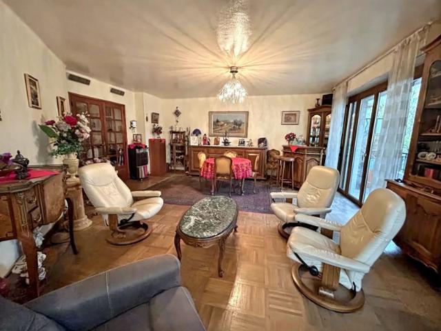 T3 AVEC BALCON AVENUE CANTINI CASTELLANE 6ème