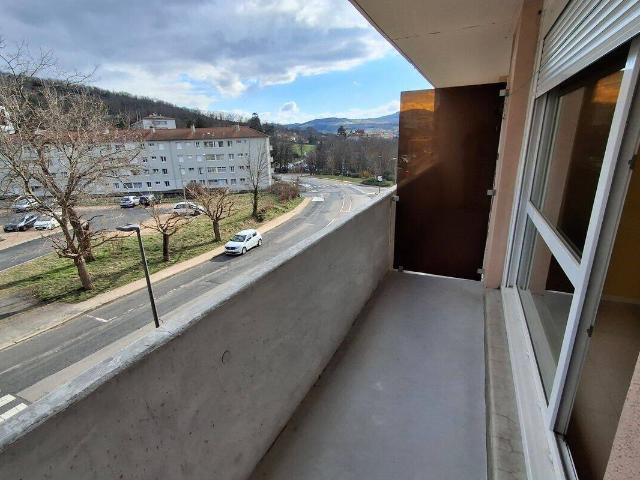 T3 avec balcon dans résidence calme