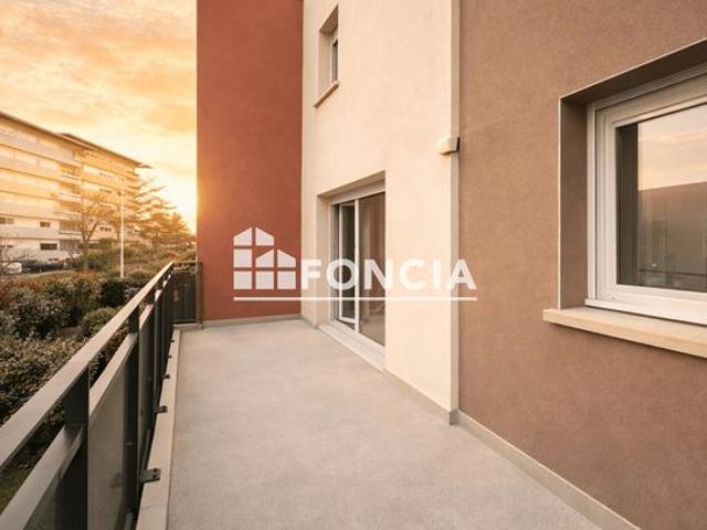 Appartement T3 récent avec grand balcon et garage – Lumineux, au calme