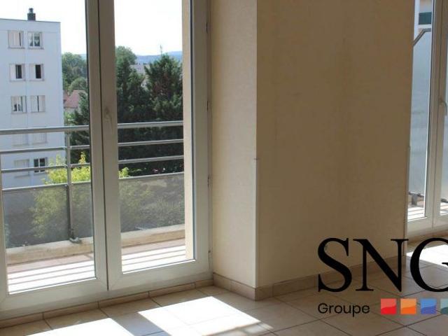 T3 AVEC BALCON ET PARKING