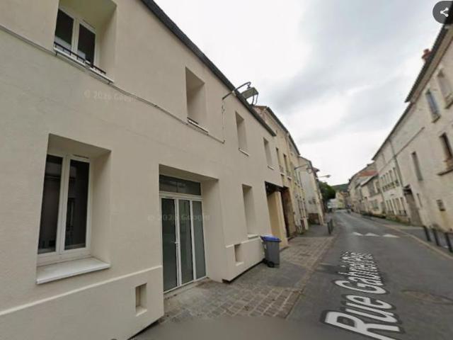 T3 avec cour privative et parking