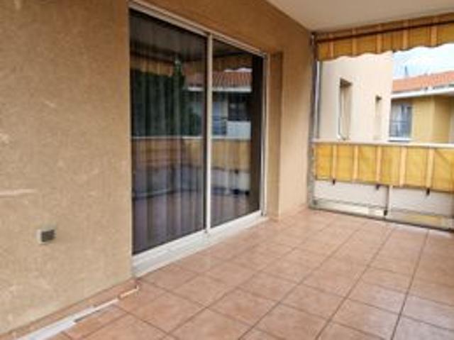 T3 avec terrasse et box