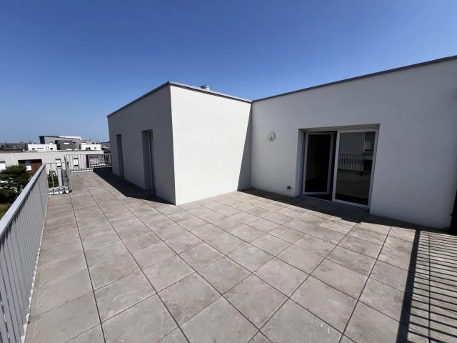 T3 AVEC TERRASSE ET PARKIN AMIENS SUD