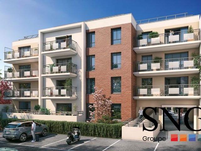 T3 AVEC TERRASSE ET PARKING