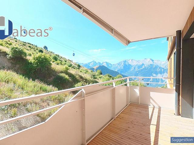 T3 avec 1 chambre plus 2 cabines, 63.71m², Balcon 5,58m², Casier à Ski, cellier