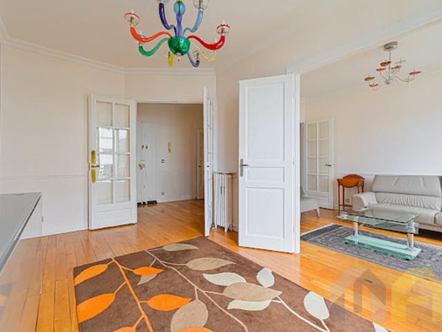 T3 Avenue de Versailles balcon